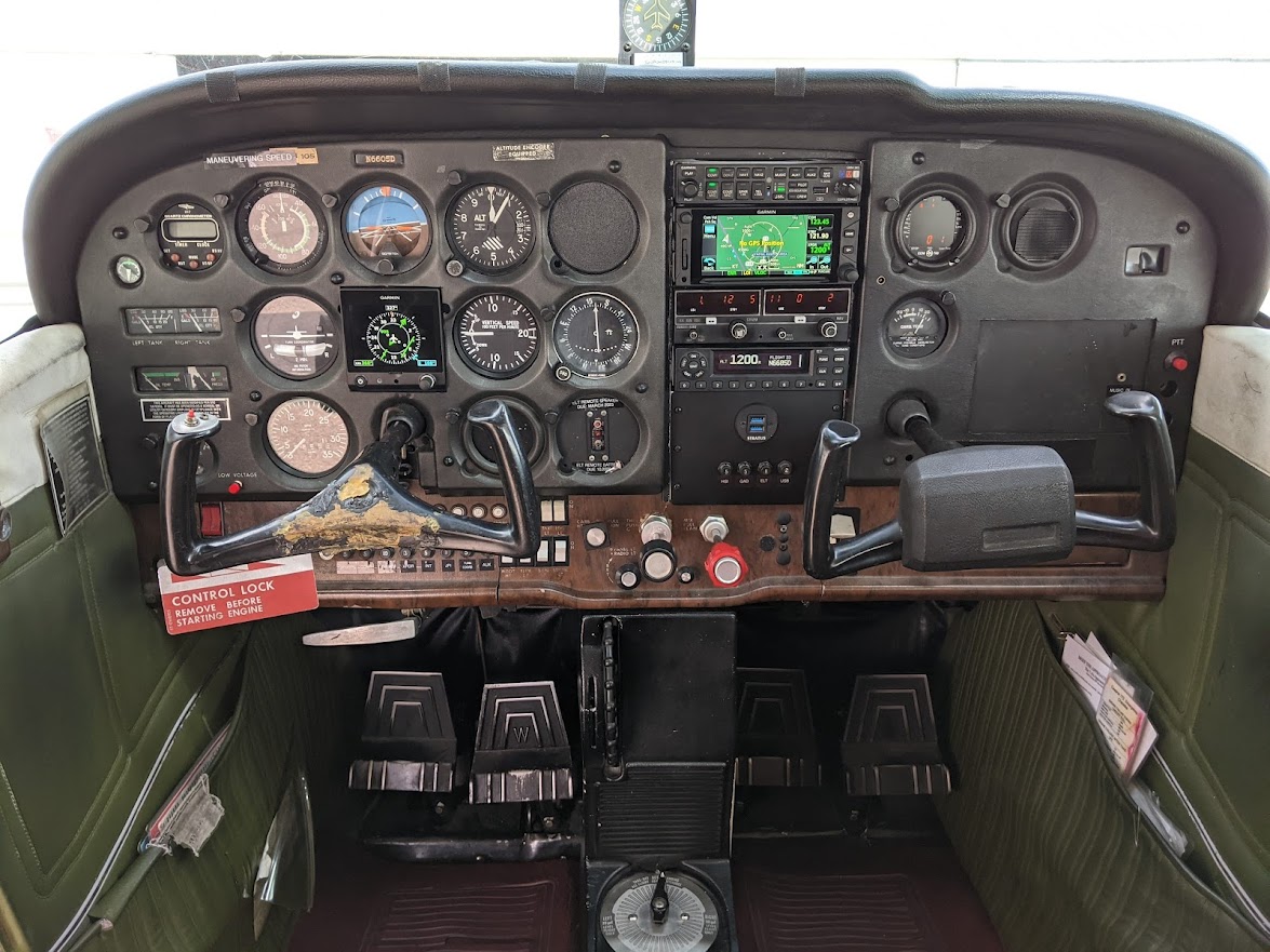 Cessna 172N Superhawk N6605D - 4