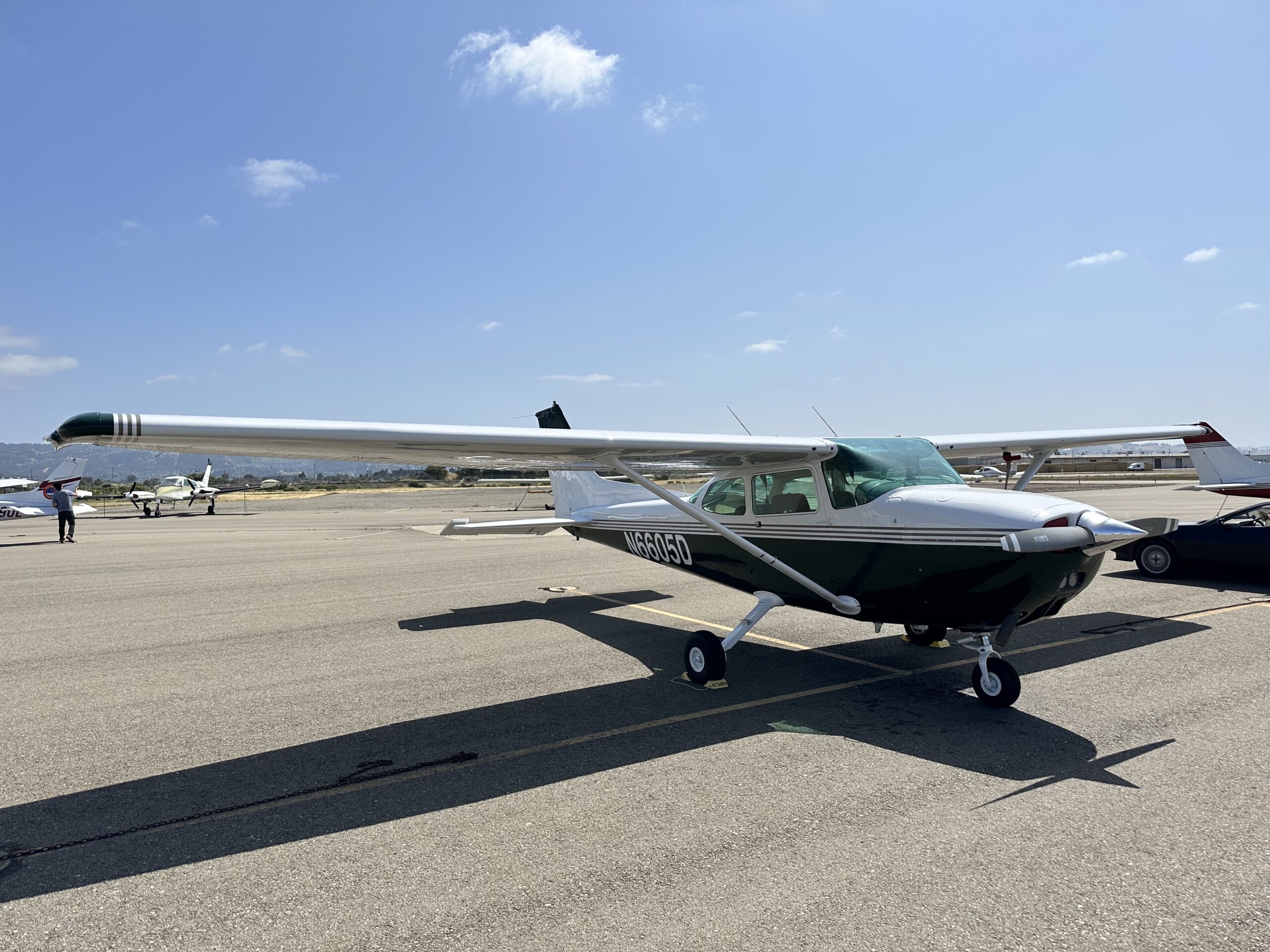 Cessna 172N Superhawk N6605D - 3